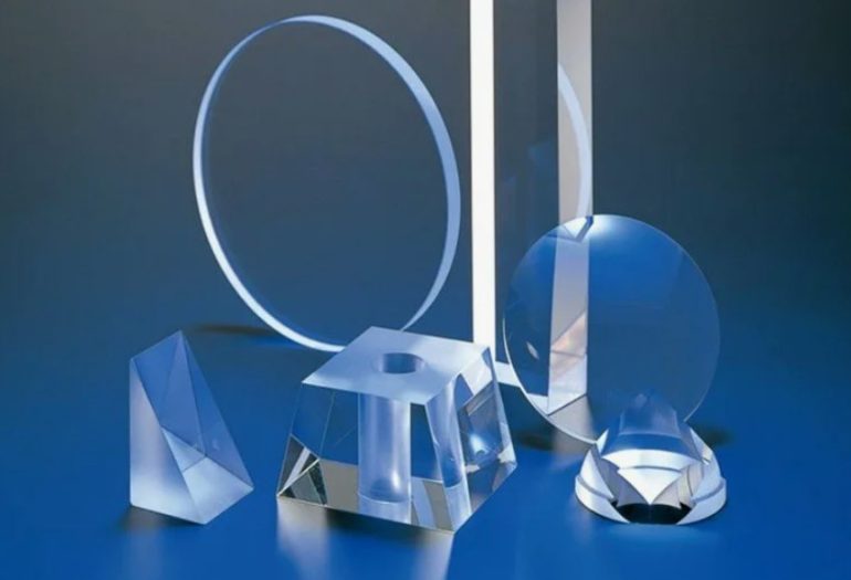 Применение кварцевого стекла в промышленности: где используется этот материал